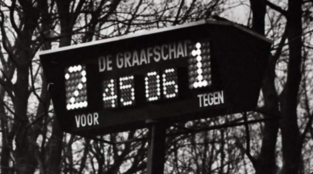 Scorebord uit 1975 terug op de Vijverberg