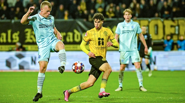 Basisdebutant Willemsen kopt in slotfase de 1-1 binnen tegen Roda JC