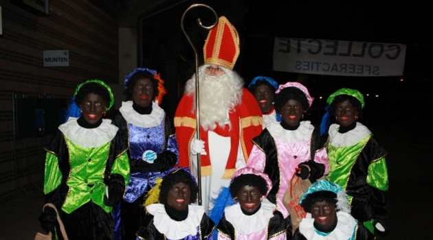 Sinterklaas op bezoek bij De Graafschap - Roda JC