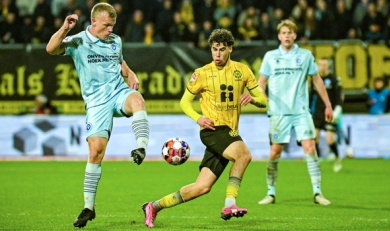 Basisdebutant Willemsen kopt in slotfase de 1-1 binnen tegen Roda JC